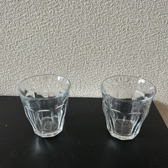 コップと醤油皿の画像