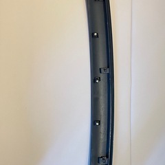 60系ハリアー トヨタ純正 フードモールディングの画像