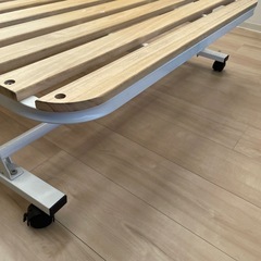 折りたたみベッドの画像