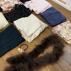 ①　洋服雑貨　まとめ売りの画像