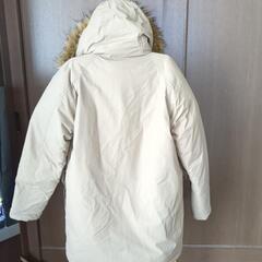 GU  メンズ  ダウンジャケットの画像