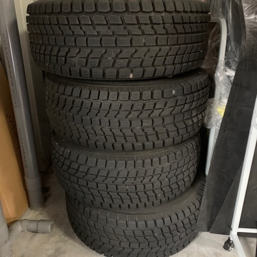 315/75/R16 スタッドレスタイヤ ランクル70