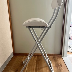 折りたたみハイチェアの画像