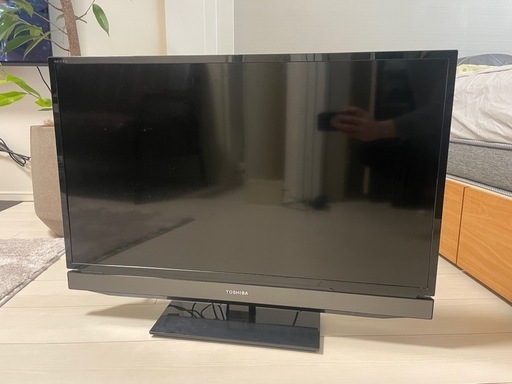 テレビ　TOSHIBA REGZA 32型