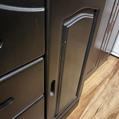 オーブンラック（食器棚もあります
）の画像