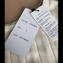 ホワイトニット Sサイズの画像