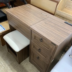 【ジモティー割引で最大15％OFF⭐️】 佐藤産業 ドレッサー 木製の画像