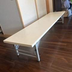 勉強机、棚、テーブルの画像