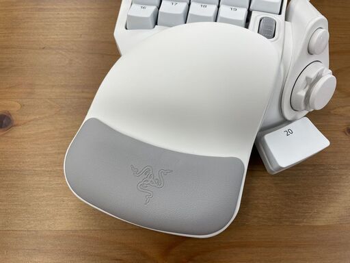 RAZER TARTARUS PRO ゲーミングキーパッド Mercury White RZ07-03110200 左手用 レイザー 