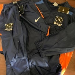 NIKE ナイキ　140から150　シャカシャカ　ナイロン