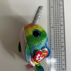 ty  カラフルのイッカクマスコットキーホルダーの画像