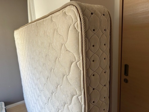 成約済み】シーリー ワイドダブルベッド モノグラム5000 木製フレーム