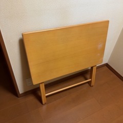 折りたたみテーブル&チェアーセットの画像