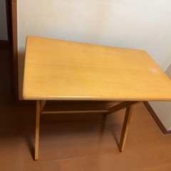 折りたたみテーブル&チェアーセットの画像