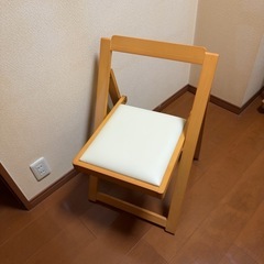 折りたたみテーブル&チェアーセットの画像