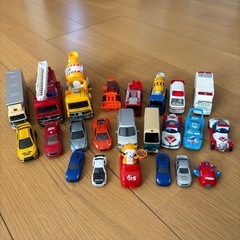 トミカなどのミニカーセット