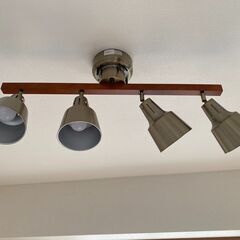 【明日まで！】シーリングライト、リモコン付き、タイマー可の画像