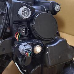 ウェイク左ヘッドライトの画像