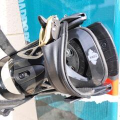ボードTWO b ONE SNOWBOARD×ビンディングの画像