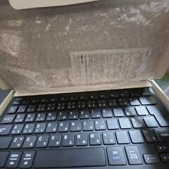 ワイヤレスキーボードとタッチペン