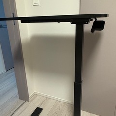 IKEAサイドテーブル　デスク　高さ調節可能　の画像