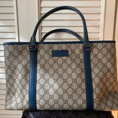 GUCCI GG柄　トートバッグ GUCCI GG柄トートバッグ（専用保管袋付き）