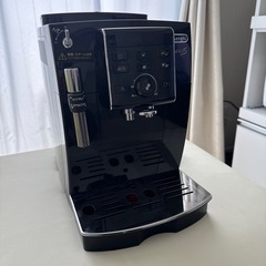 デロンギ マグニフィカS エスプレッソマシンの画像