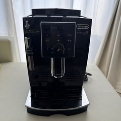 デロンギ マグニフィカS エスプレッソマシンの画像