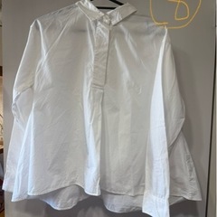 Uniqloシャツ