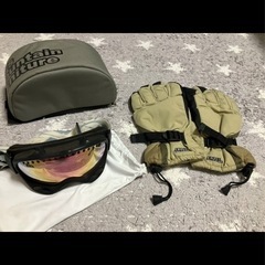 スノボウエアーゴーグルグローブセットの画像