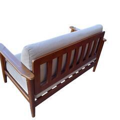 【売ります】2人掛けソファ　オフホワイト✕ウッドの画像