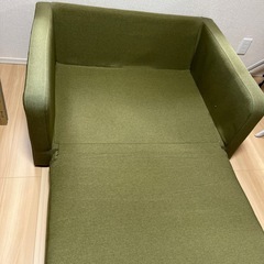 【2,000円→1,000円】2人掛けソファベッド(グリーン)の画像