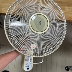 壁掛け扇風機　リモコン付き