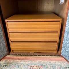 押入れダンス　譲ります