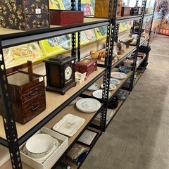 10個で1,000円。本日
最終日です。リサイクルショップ在庫処分の画像