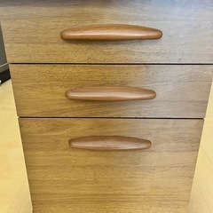 学習机用の引き出しの画像