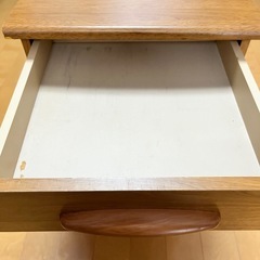 学習机用の引き出しの画像