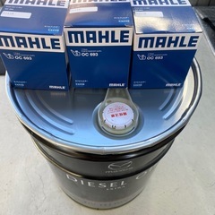 マツダ純正ディーゼルオイル　、オイルエレメント３個
の画像