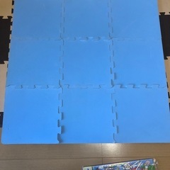 機関車トーマスプレイマット＆機関車トーマスパズル、アンパンマンパズル　3点セットの画像