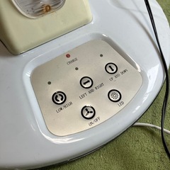 首振り充電式扇風機 LEDライト付き YG-3916RC OTOGINOの画像