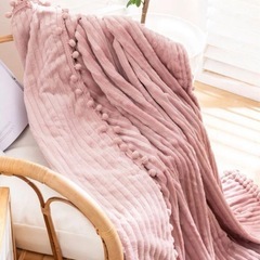 ポンポンデコレーションブランケットの画像