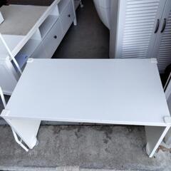 IKEA 子供用机 学習机 STUVA 白 木製 幅90cm 奥行49.5cm  高さ49.5cm イケア キッズデスクの画像