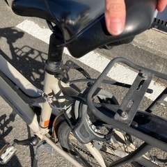 アサヒ　26インチ　七段階ギア　オートライトクロスバイク自転車の画像