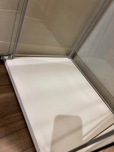 【IKEA】ガラスコレクションケース