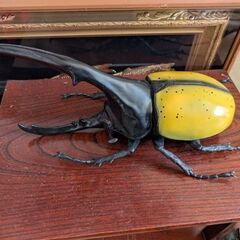 ヘラクレスオオカブト？のフィギュア