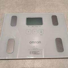 体重計　OMRON