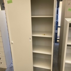【来店予約制】【中古オフィス家具在庫充実】スチール　引き戸書庫　検)事務机　オフィスチェア　ロッカー　ミーティングテーブル　応接ソファ　美品多数　格安の画像