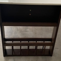 ダイニングテーブルの画像
