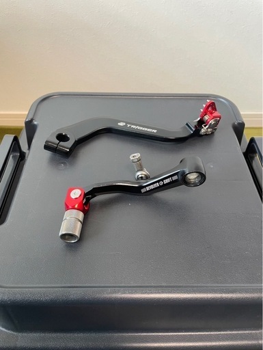 ZETA:ジータ ●商品名：リボルバーシフトレバー トリガーブレーキペダル CRF1000L Africa Twin CRF1000Lアフリカツイン ZETA:ジータ ○商品名：リボルバーシフトレバー トリガーブレーキ