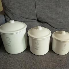 ホーロー　小物入れ　調味料入れ　